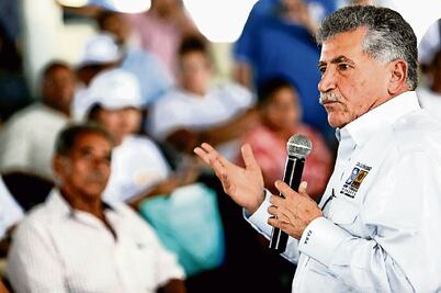 Estefan pide evitar el regreso de la corrupción