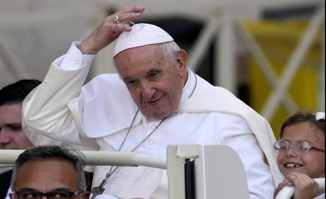 "Francisco está muy convencido de que si pudiera hacer esta visita podría tener resultados positivos", asegura el arzobispo Paul Richard Gallagher. Foto: AP
