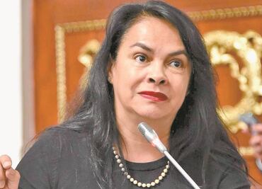Alcaldesa de Azcapotzalco solicita licencia temporal un mes después de haber salido del país
