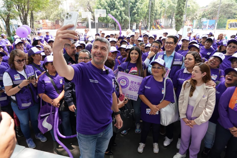 Mauricio Tabe explicó que la brigada estará tocando puerta por puerta promoviendo los programas de apoyo para las mujeres víctimas de violencia, y éstas sepan que no están solas. (Foto: especial)