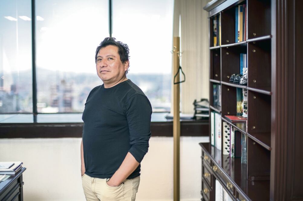 El poeta implementó el programa “Trabajar con los Invisibles”, que en su primera etapa tiene un presupuesto de 7.5 millones de pesos. Foto:GERMÁN ESPINOSA. EL UNIVERSAL