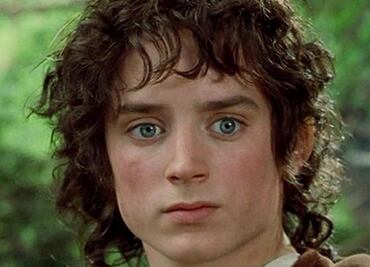 Se corta el cabello y se viraliza por su parecido con “Frodo”