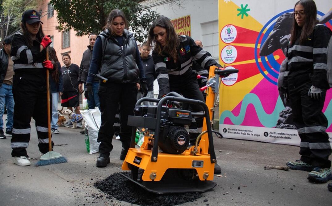 La alcaldesa de Cuauhtémoc, Alessandra Rojo de la Vega, arrancó el programa de bacheo, el 4 de octubre de 2025. Foto: Fernanda Zamora/EL UNIVERSAL