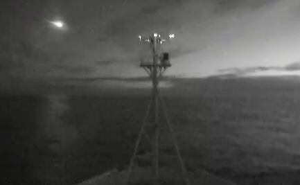 Video. Un barco graba por accidente la destrucción de un meteorito en alta mar