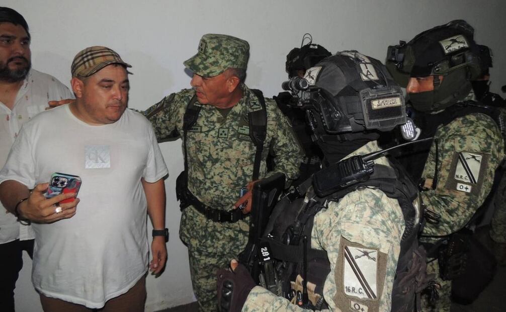 El hombre denunció que las unidades con número 0916546 y 0916339 lo detuvieron para lo que parecía una revisión de rutina sin embargo, le robaron el dinero. Foto: Especial.