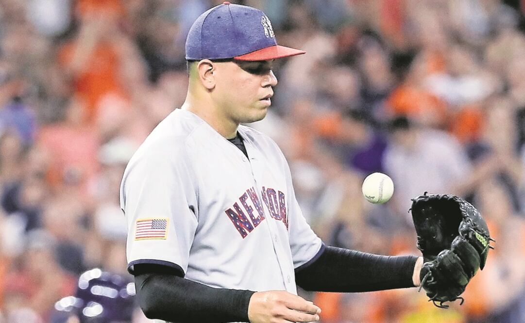 Dellin Betances no pudo contener la ofensiva de Houston y sufrió su tercera derrota de la campaña. (DAVID J. PHILLIP. AP)