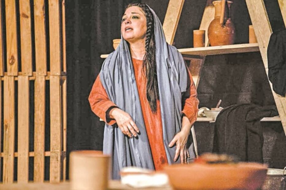 La religión se revela en el teatro