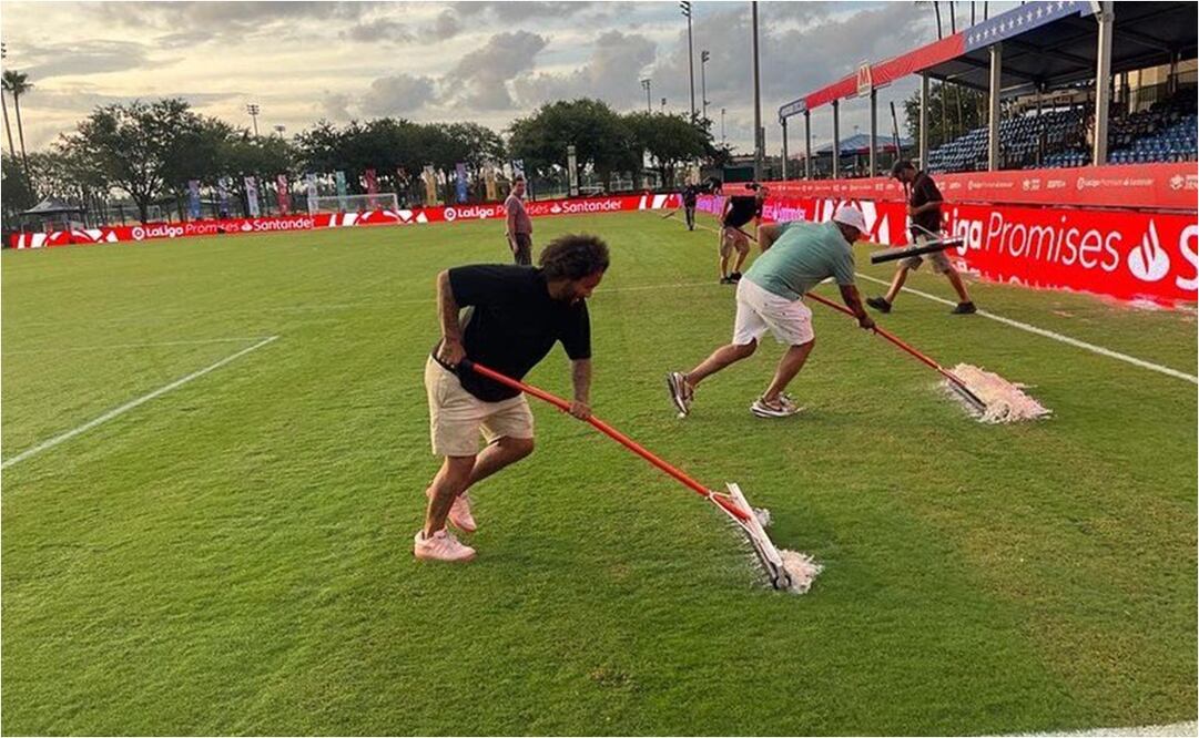 Marcelo limpia la cancha para que su hijo juegue una semifinal / FOTO: Twitter: @jrdelamorena