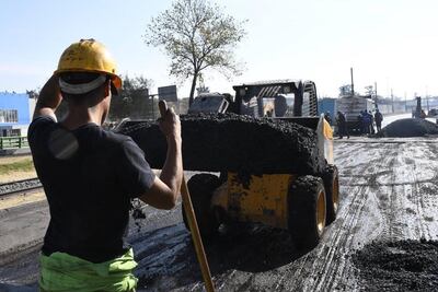Mega bachetón terminará con 200 mil baches de vías primarias en CDMX en 120 días, asegura Brugada
