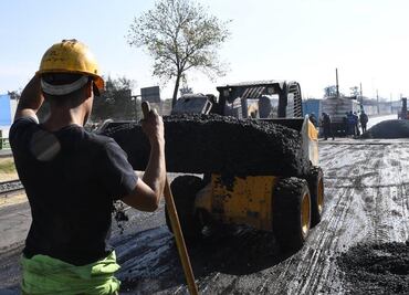 Mega bachetón terminará con 200 mil baches de vías primarias en CDMX en 120 días, asegura Brugada