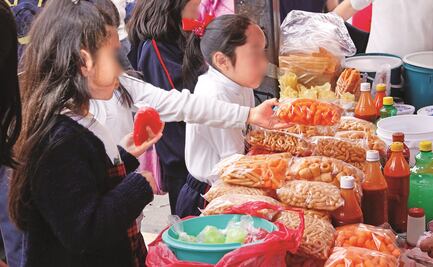 Endurecen prohibición de comida y bebidas chatarra en escuelas de educación básica 