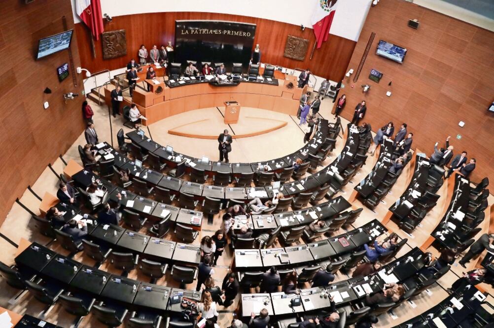 Panistas y perredistas pretenden reformar la Ley de la Fiscalía General de la República (LUCÍA GODÍNEZ. EL UNIVERSAL)