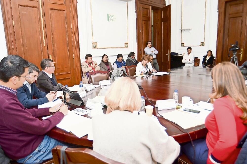 Ayer se realizó la tercera jornada de entrevistas a aspirantes al InfoDF en el Congreso local, entre ellas, la ex consejera electoral de la CDMX, Diana Talavera. Foto: SPECIAL