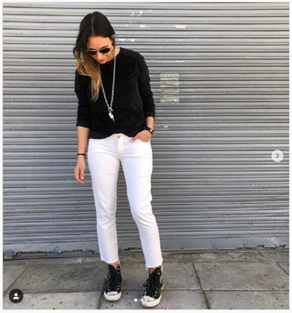 Aprende a combinar el pantalón blanco en verano