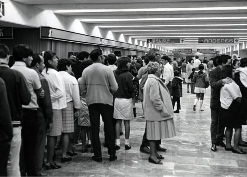 Con edecanes y el boleto a $1.20, así fue el primer día del Metro de la CDMX en 1969