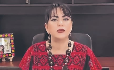 Le cantan Las Golondrinas a fiscal de la Mujer en Chiapas