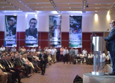 Propone Graco cambiar paradigmas de combate al narco