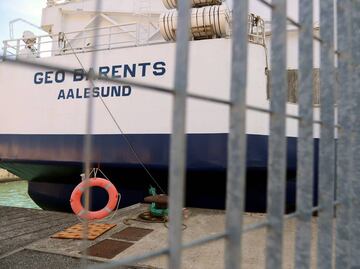 Italia bloquea al barco de Médicos Sin Fronteras durante 60 días tras rescatar 191 migrantes