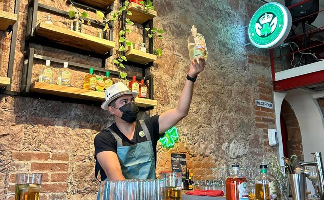 Así es la Destilería San Patricio, una finca estilo irlandés, donde todos encunetras desde "Gin & Tonic", hasta "fish & chips"