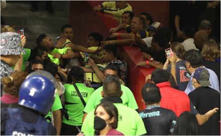 La violencia se vuelve a presentar en el Estadio Azteca