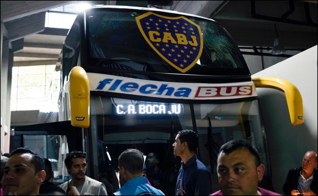 El camión de Boca Juniors que fue agredido - AFP