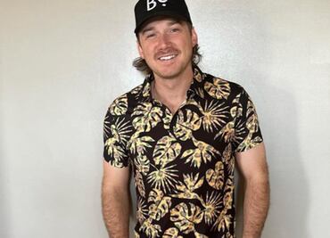 Arrestan al cantante Morgan Wallen por arrojar una silla desde la azotea de un bar