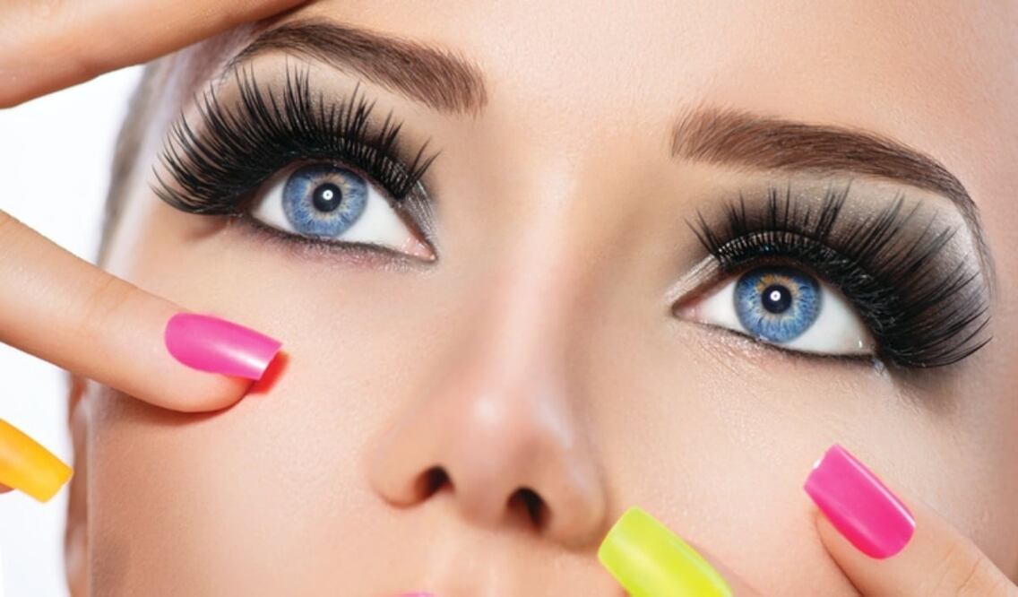 ¿Sabías todo lo que puede hacer el aceite de almendras por tus pestañas? / Foto: Pexels