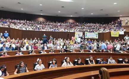 Realizan parlamento infantil en Congreso de Sinaloa