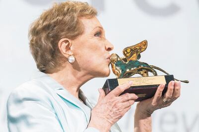 Julie Andrews ruge con el León de Oro