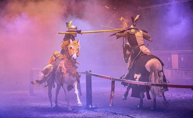 Lánzate al Festival Medieval Nocturno en Teotihuacán