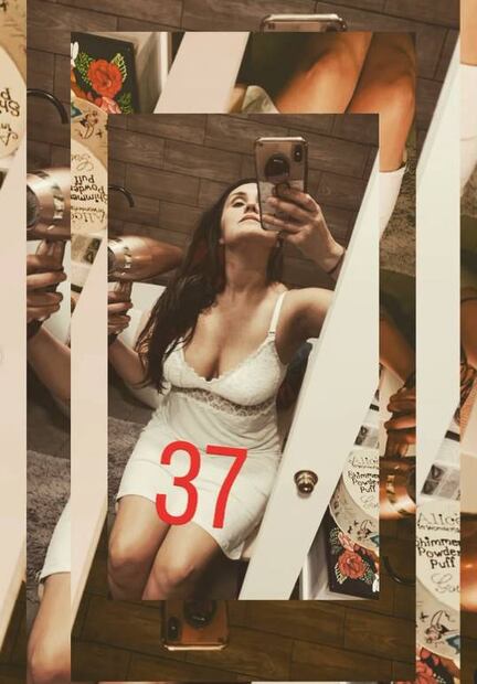 Dulce María posa como nunca en camisón para celebrar sus 37 años