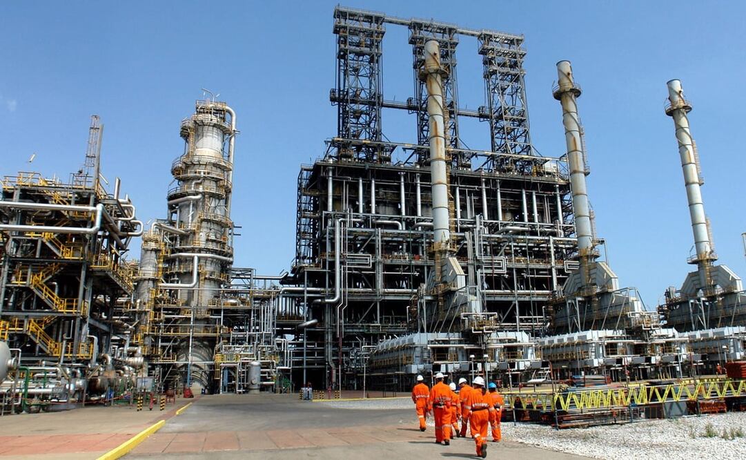 Pdvsa señaló que la industria petrolera de Venezuela ha sido objeto de sanciones, "sabotajes", "ataques cibernéticos" y, más recientemente, "actos de piratería internacional" para el "robo del petróleo", en referencia a la confiscación, el pasado 10 de diciembre, por parte de Estados Unidos de un buque que transportaba crudo venezolano. Foto: EFE