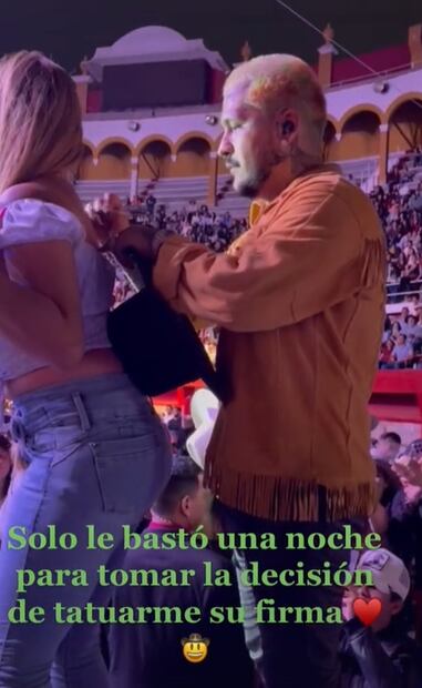 Fan de Christian Nodal se tatúa la firma del cantante