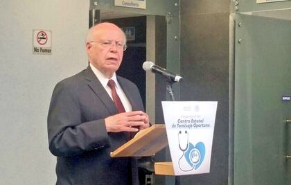 Seguro Popular financió tratamiento de casi 24 mil menores con cáncer: Narro