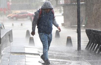 Este martes se esperan lluvias de muy fuertes a intensas en 8 estados y la entrada del ciclón tropical número 12