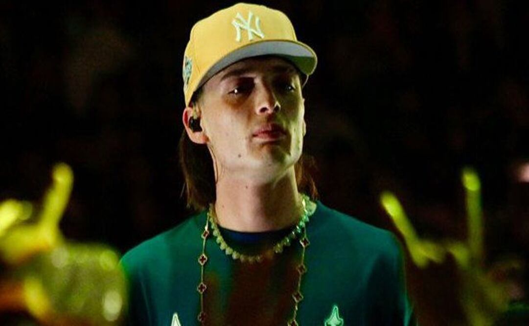 Peso Pluma recibió fuertes críticas en las redes sociales. Foto. YouTube