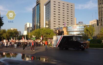 Caos en Metrobús por manifestantes; interrupción duró hasta una hora