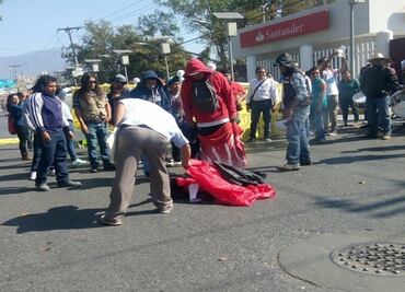 Maestros y alumnos piden liberar la UABJO