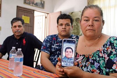 “Quiero justicia, se ensañaron con mi hijo”