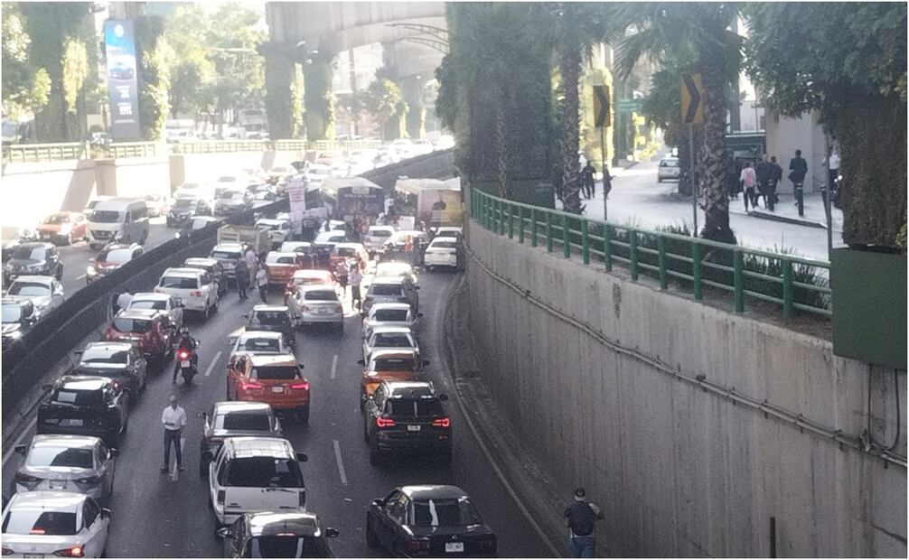Manifestantes en Periférico. Foto: Especial