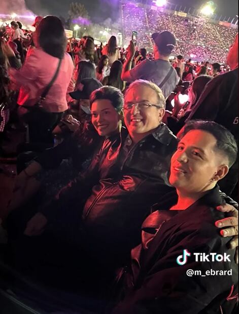 Marcelo Ebrard asistió con su esposa al concierto de Blackpink. Foto: Tomada del Tik Tok @m_ebrard