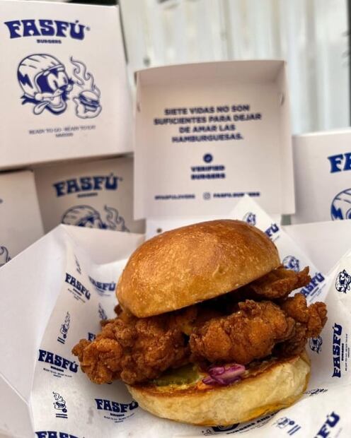 ¿Cuánto cuesta comer en el nuevo restaurante de Luisito Comunica? 