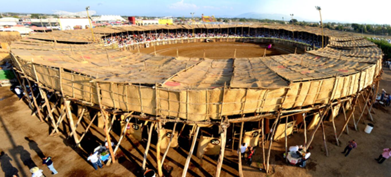 Plaza de toros La Petatera, ubicada en Villa de Álvarez, Colima