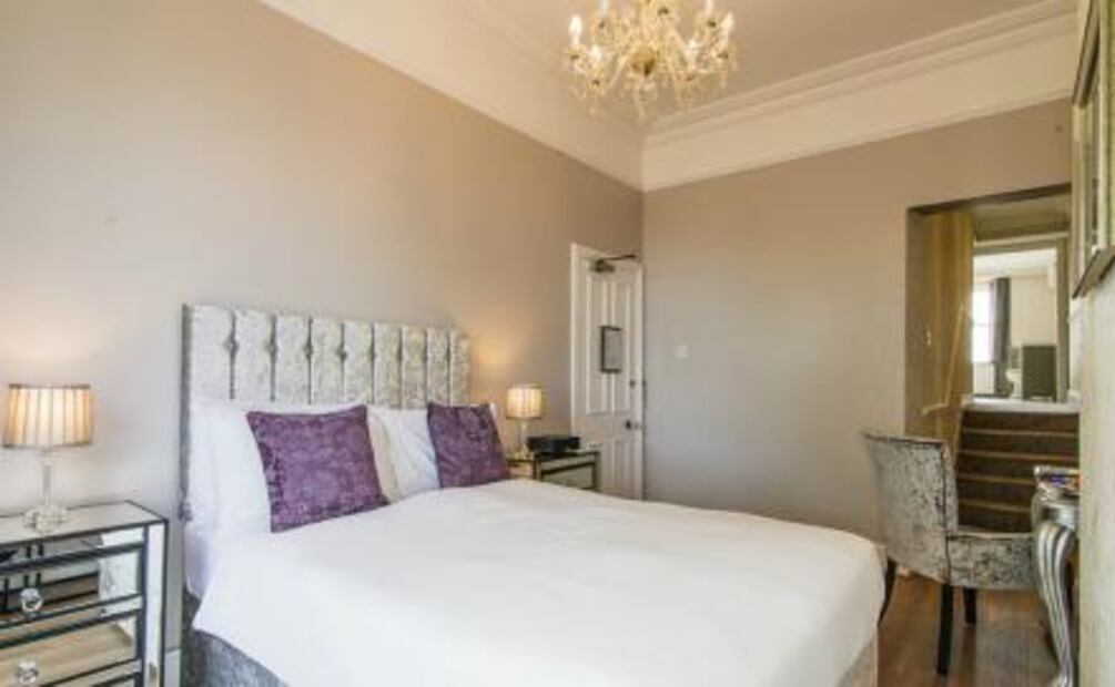 Hotel de Dublín prohíbe la entrada a "influencers" por pedir alojamiento gratis