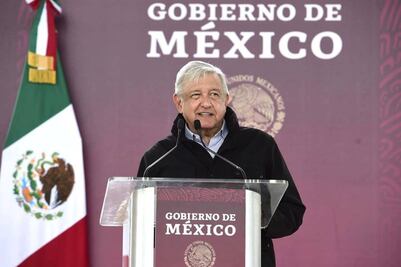 AMLO acorta discurso en Nuevo Laredo por protestas del FRENAAA