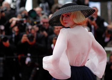 Elle Fanning impacta con su look vintage en Cannes 2019