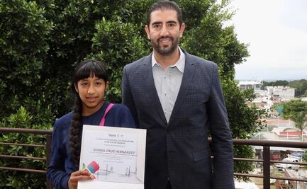Con discurso en zapoteco, niña de Oaxaca gana certamen oratoria