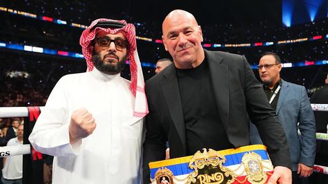 ZUFFA Boxing rompe con los organismos