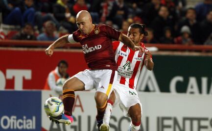 Pony Ruiz asegura que Chivas no aprovechó a Oribe Peralta 