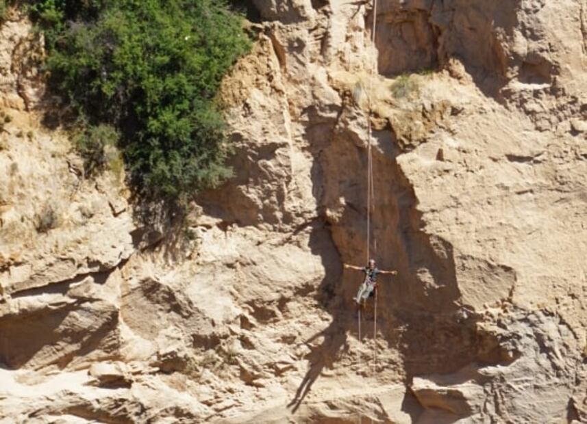 ¿Un cenote en Nuevo León? Conoce Pozo del Gavilán